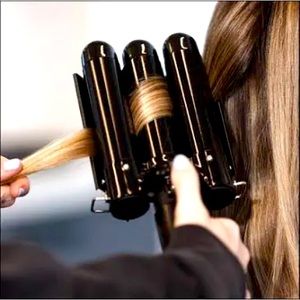 Line One Waving Iron